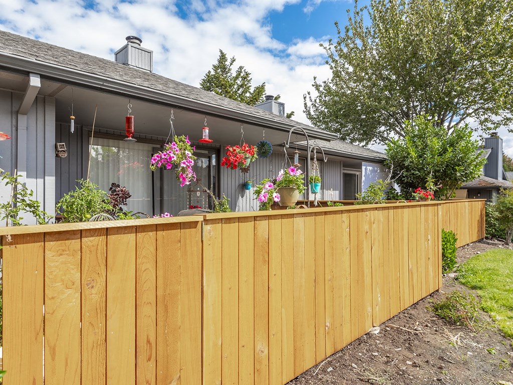 Glynbrook Estates fence