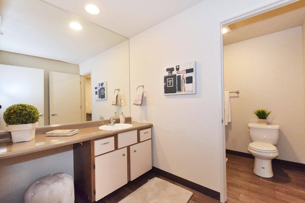 this is a photo of the bathroom in a 1 bedroom apartment at deer hill apartments in c
