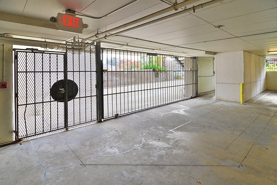 Dolores Lia, gated garage