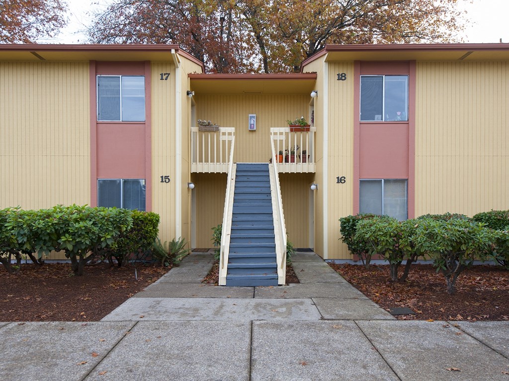 Countrywood Manor exterior