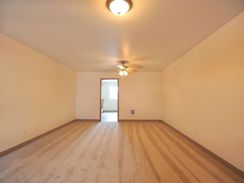 Emerald Pointe bedroom