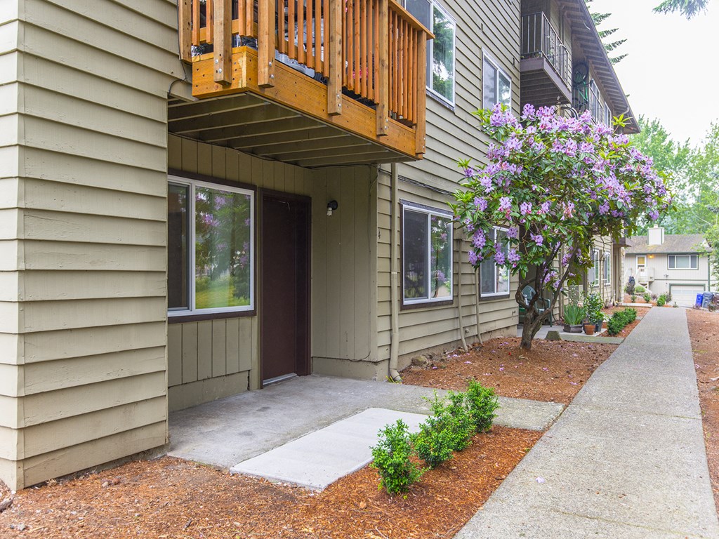 Gladstone Forest Exterior