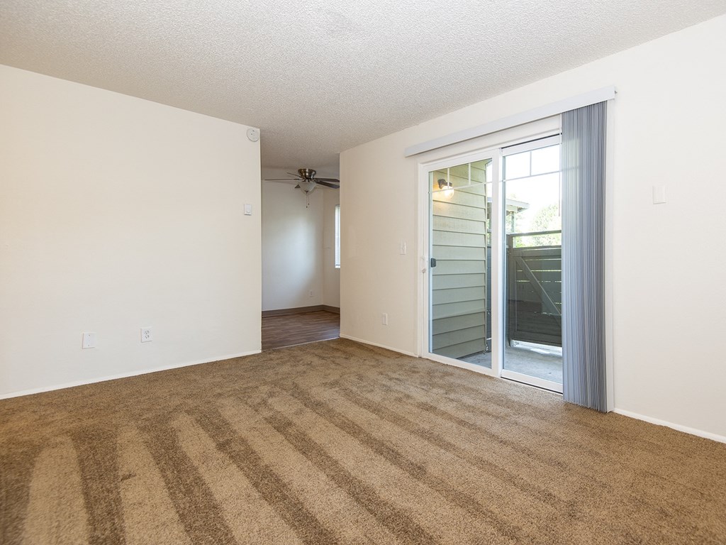 Crescent Ridge living area