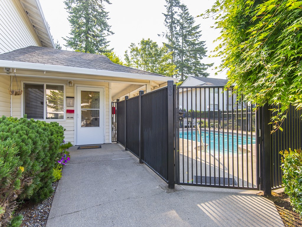 Vista Highlands pool entrance