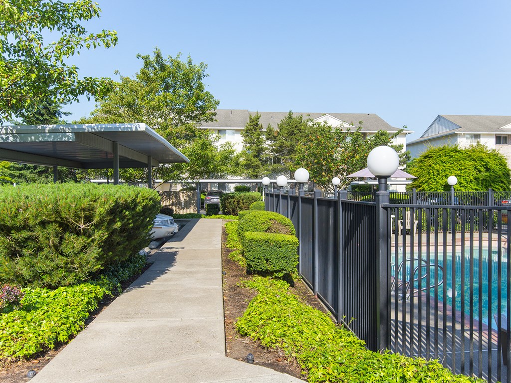 Vista Highlands pathway