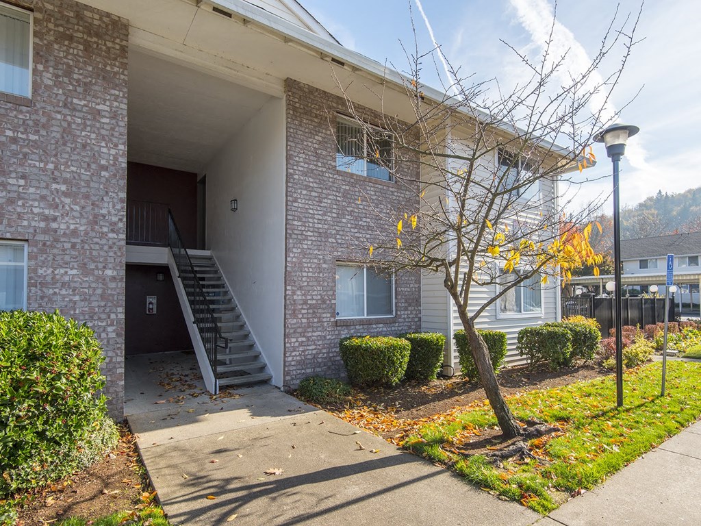 Vista Highlands Exterior Breezeway