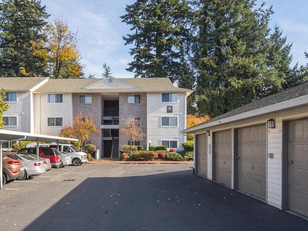 Vista Highlands Garages