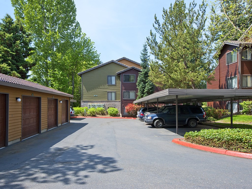 the enclave at homecoming terra vista parking lot