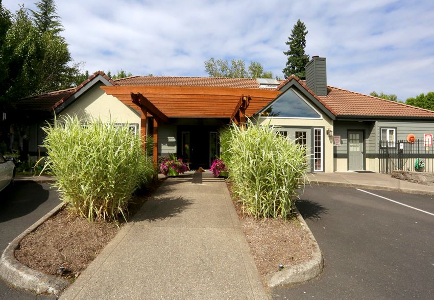 Fanno Creek Village clubhouse exterior