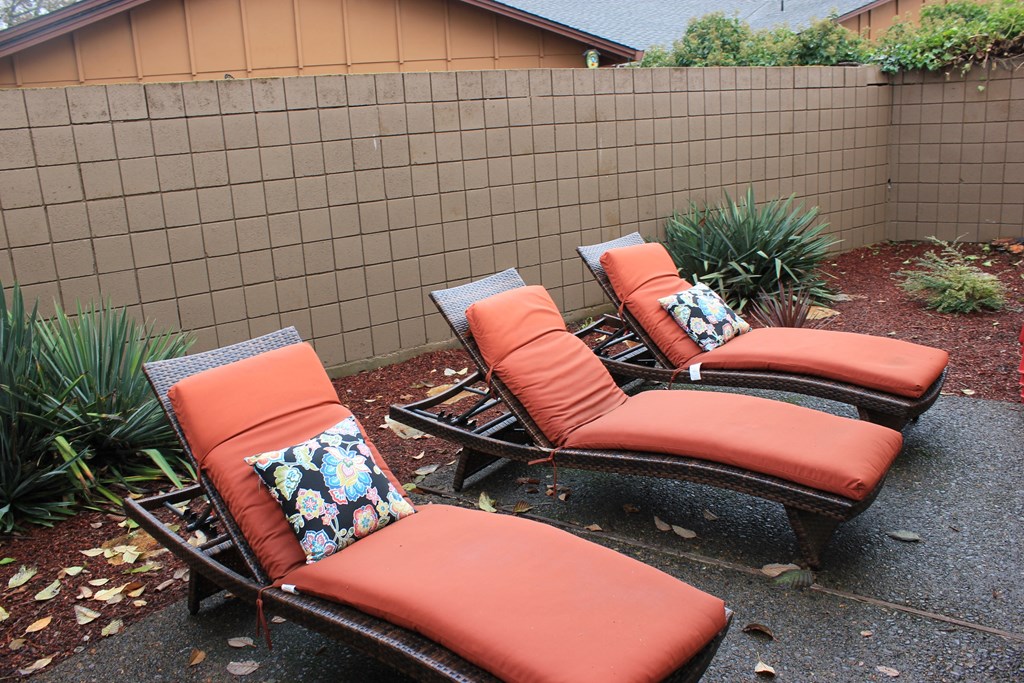 Sunrise Park lounge chairs