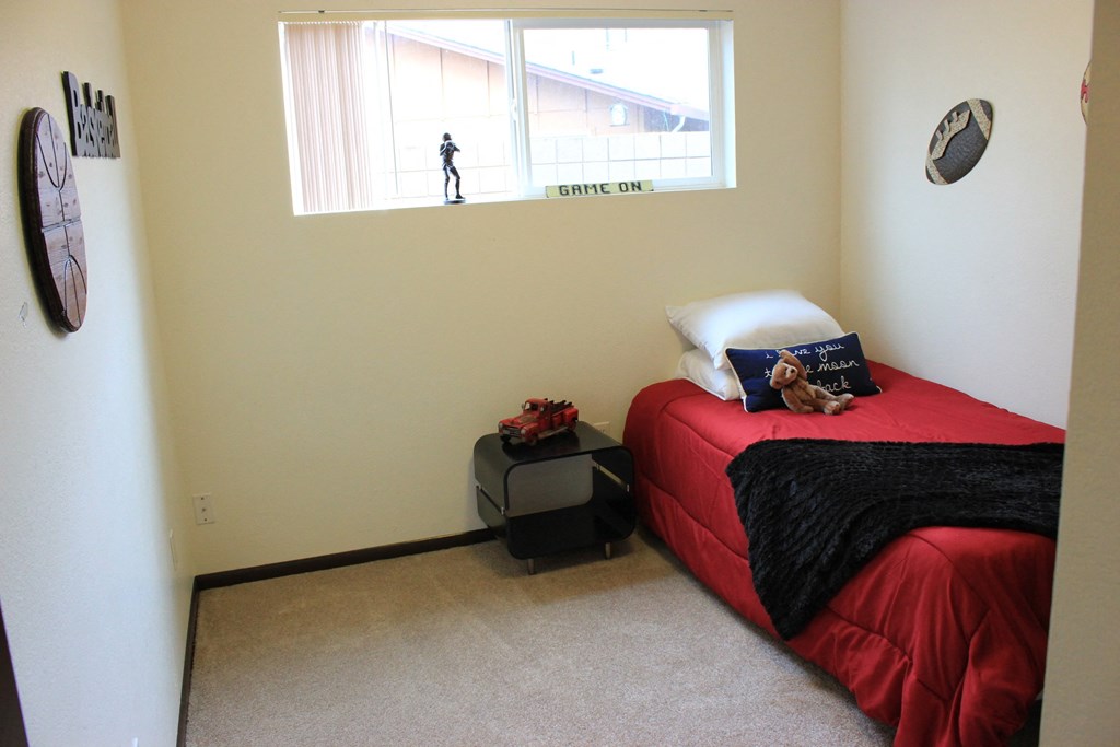 Sunrise Park bedroom