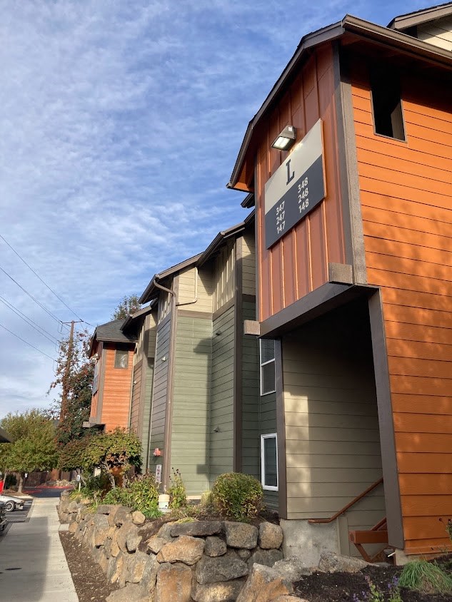 the building in which the hotel is located