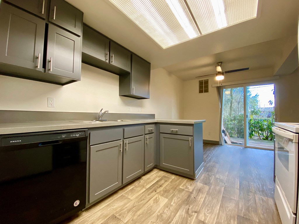 Wellington Estates Kitchen 1018