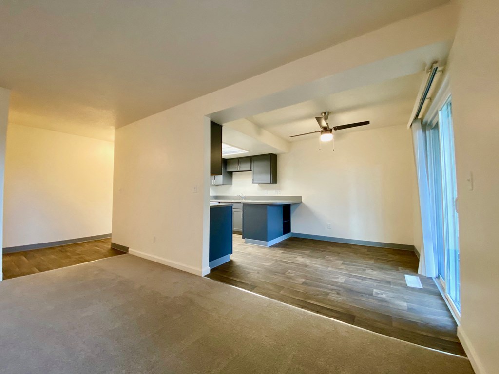 Wellington Estates living room 1018