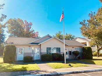 Fountain Valley leasing office - Photo Gallery 2