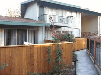 Fairmont Exterior with Fence - Photo Gallery 3