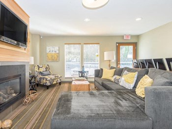 West Slope Terrace Lounge - Photo Gallery 3