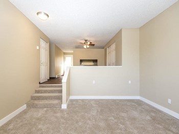 West Slope Terrace Living Space - Photo Gallery 2