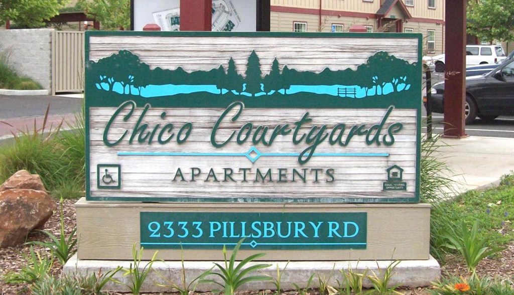 Chico Courtyards Monument