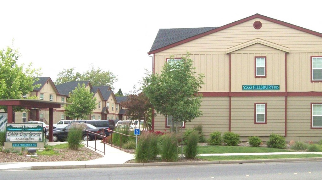 Chico Courtyards Exterior