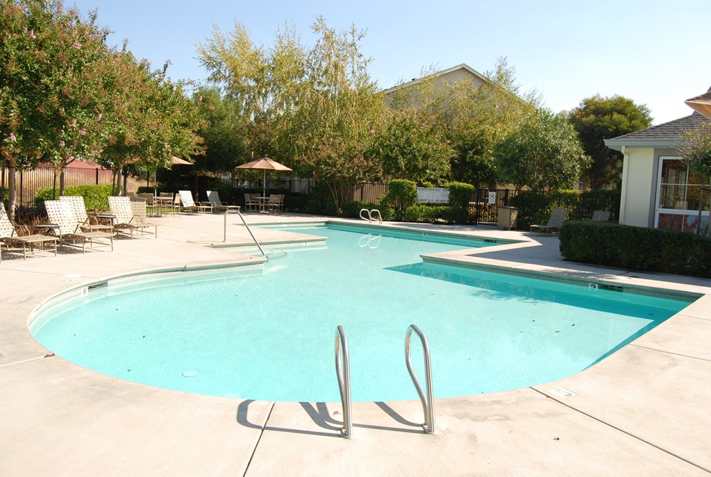 Tuscaro Pool