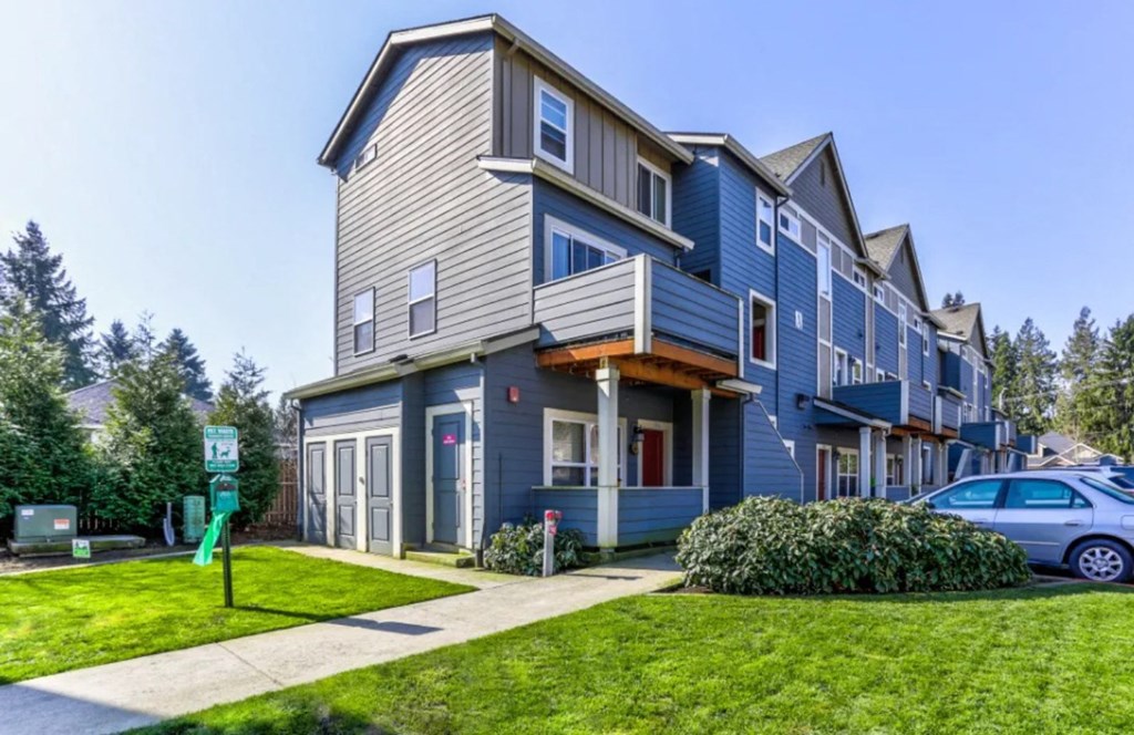 Atwater extertior side