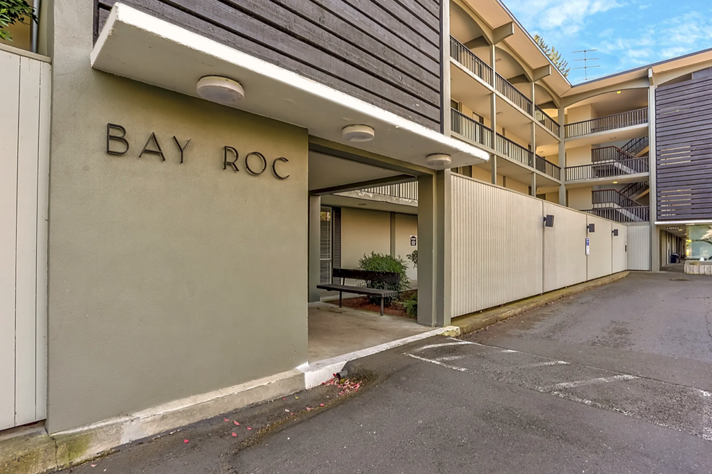 Bay Roc exterior