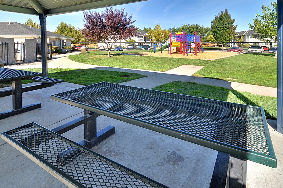 Meadow Vista picnic tables