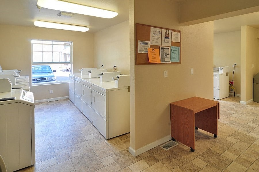 Chico Courtyards laundry faciliites