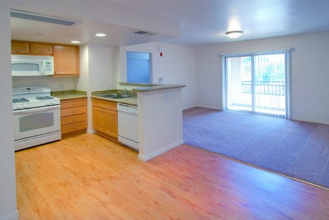 Bidwell Park kitchen dining