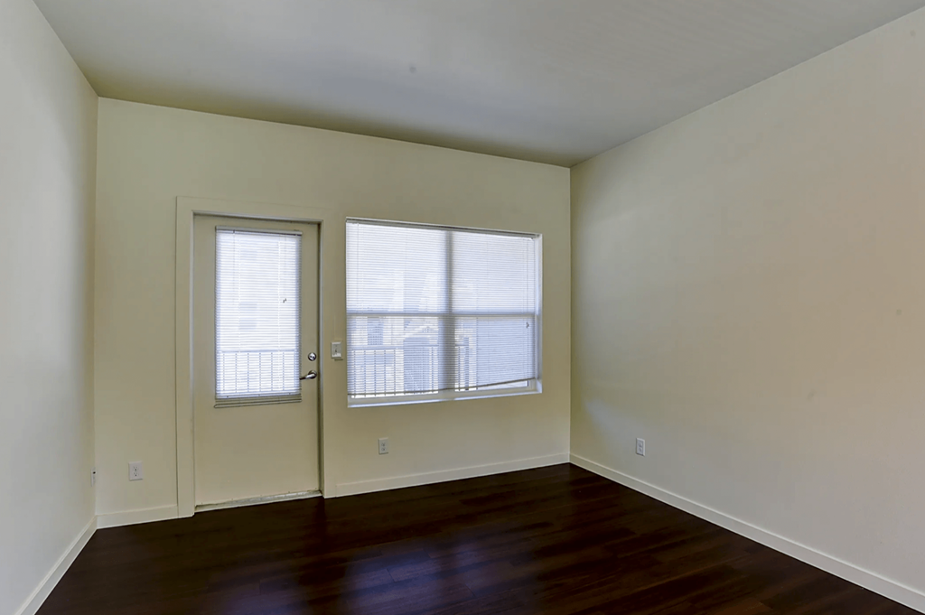 lavonne door to patio