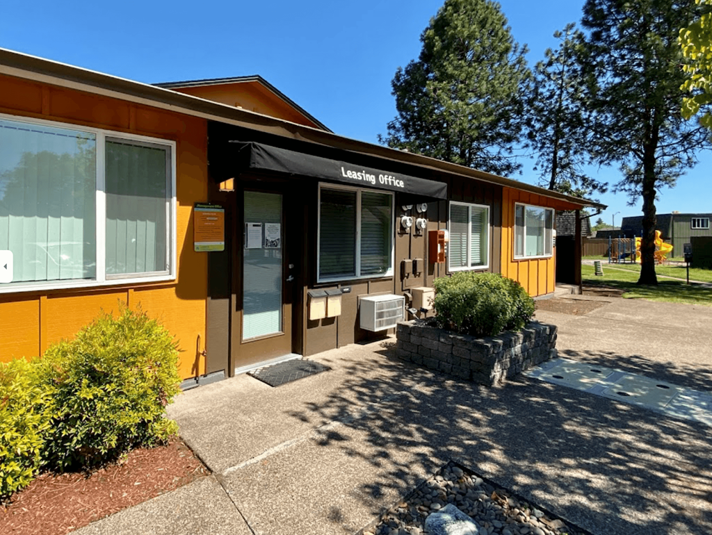 Sunrise Park Leasing Office