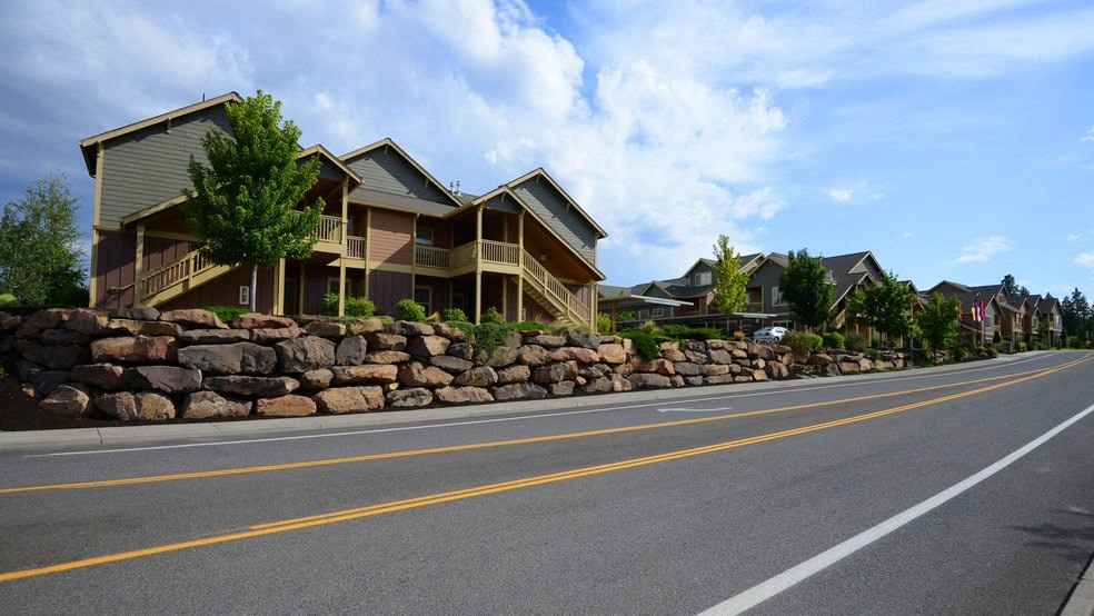 Village at Southern Crossing street view