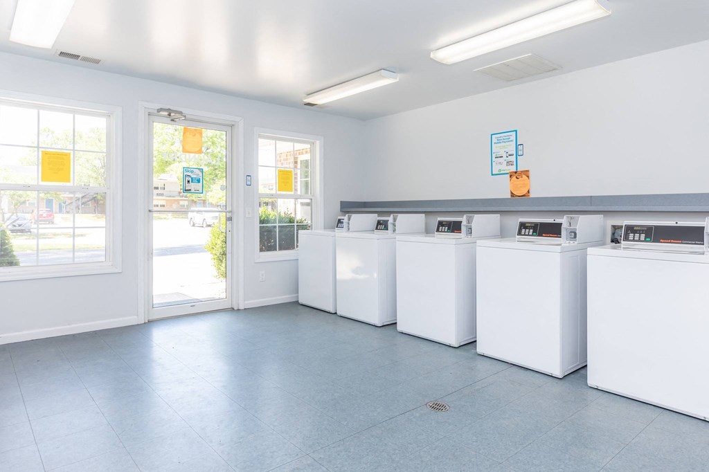 the laundry room is equipped with washes and dryers