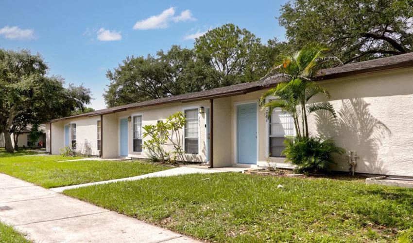 Fountains At Pinellas Park Apartments, 4355 84th Ave N, Pinellas Park