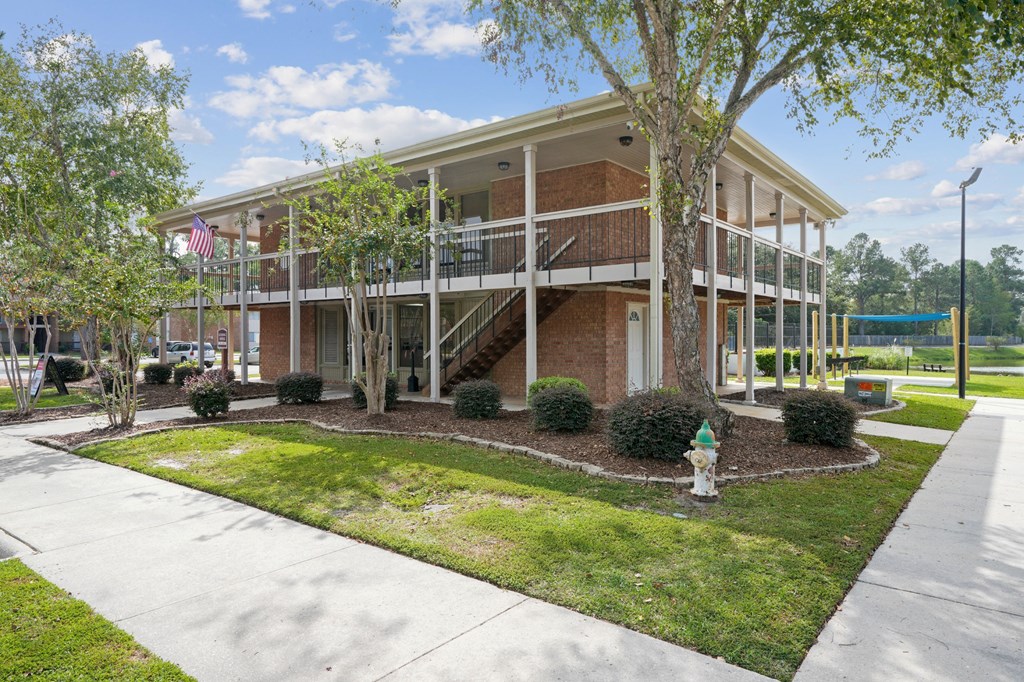 Lakeside Lakeview Apartments, 1718 Northside Drive, Valdosta, GA RentCafe