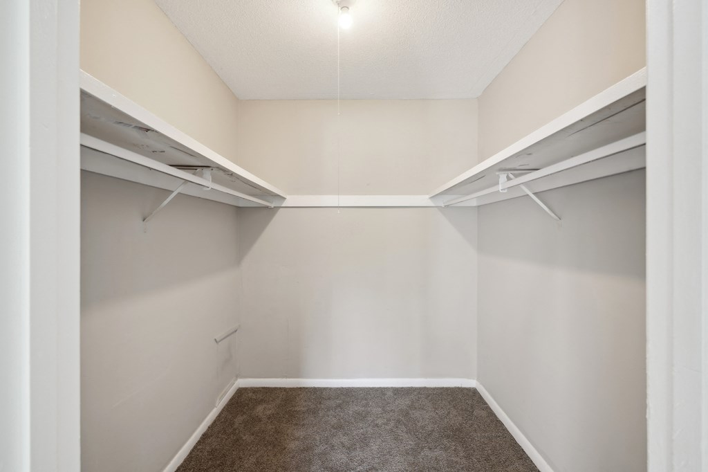 Lakeside Lakeview Apartments, 1718 Northside Drive, Valdosta, GA RentCafe