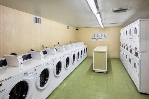 Apartments in Hollywood, CA - Community Laundry Center summit.
