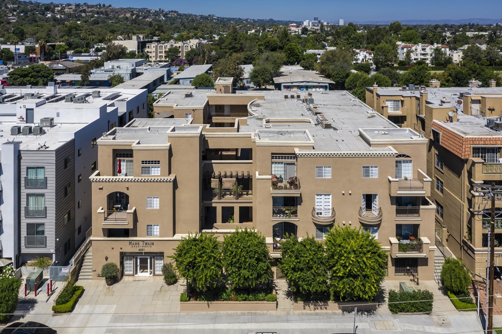 Apartments in Sherman Oaks, CA - Aerial View of Community and Surrounding Areas