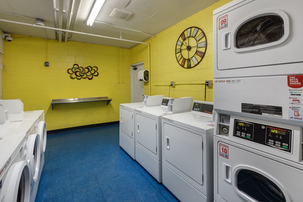 Apartments in Valley Village, CA - Community Laundry Room