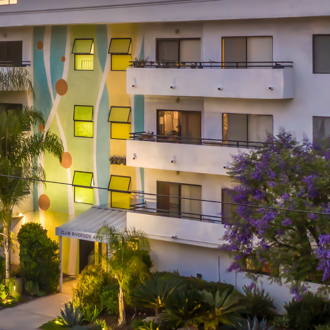 Apartments in Valley Village, CA Exterior Building View