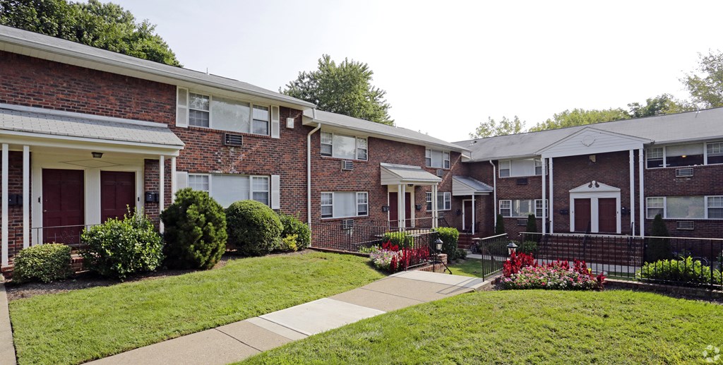 Building Exterior at Willow Gardens Apartments, Teaneck, NJ, 07666