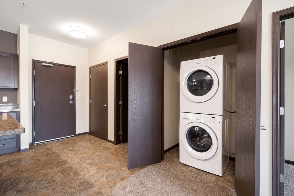 Arden Flats - Two Bedroom In Unit Laundry