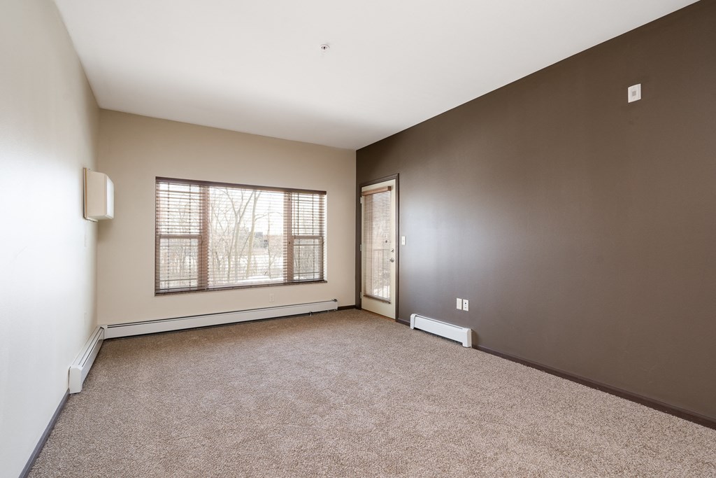 Arden Flats - Large Living Areas