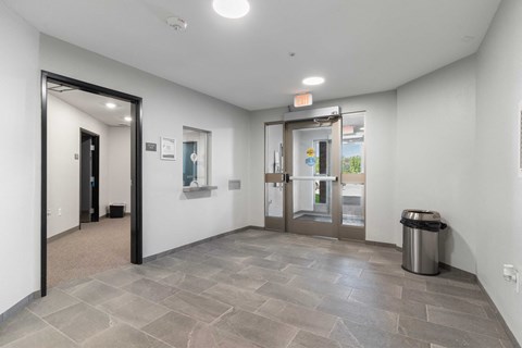 the preserve at ballantyne commons office space with hallways and glass doors