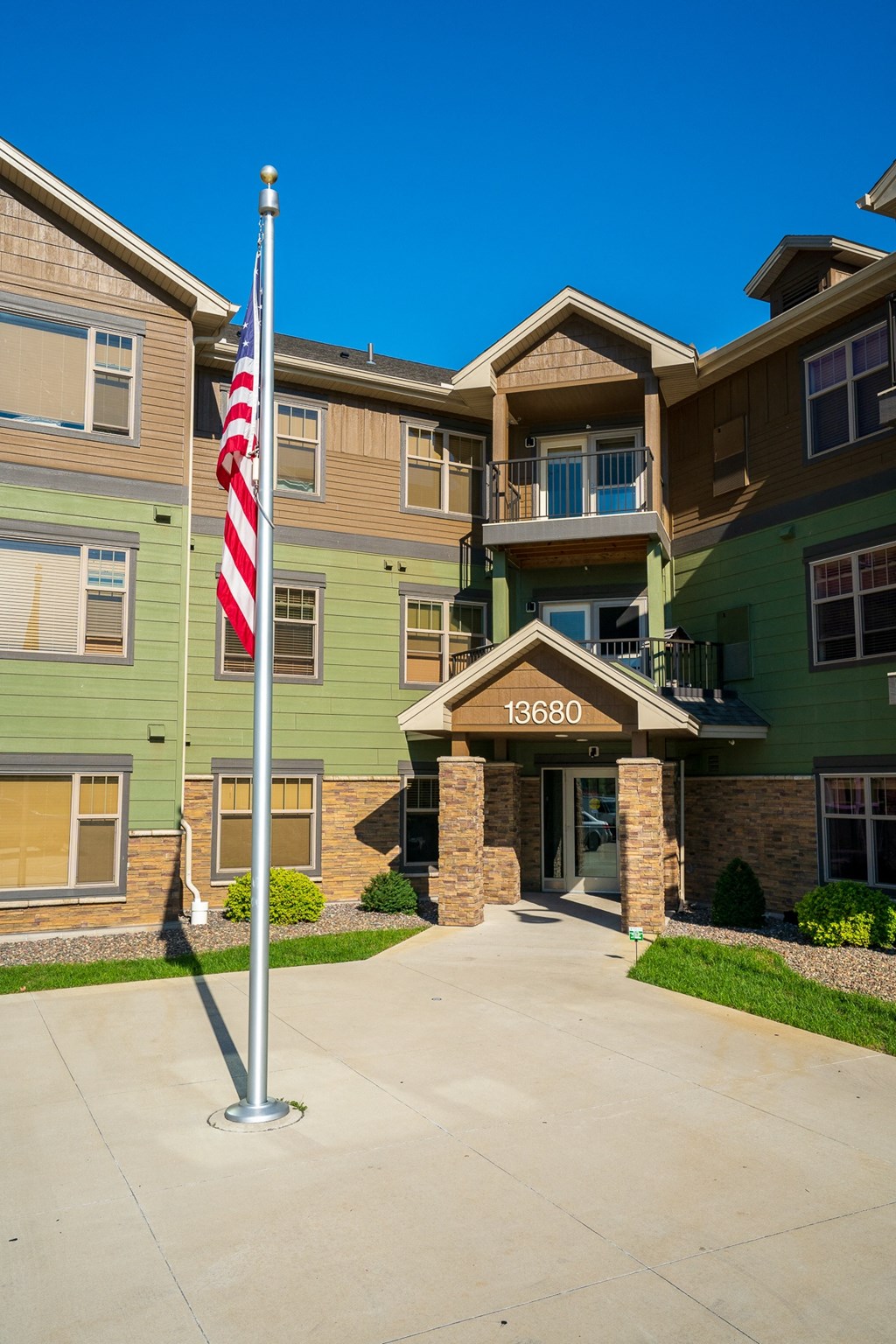 Balsam Apartments Entry