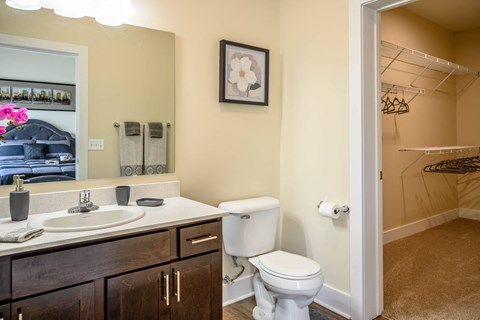 Spacious Master Bathroom at Hathaway Meadows in Farmington, NY