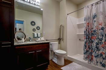 The HighLine - 55+ apartment community in Fitchburg, WI, with great amenities, floorplans & a warm community. Managed by Wisconsin Management Company. - Photo Gallery 8