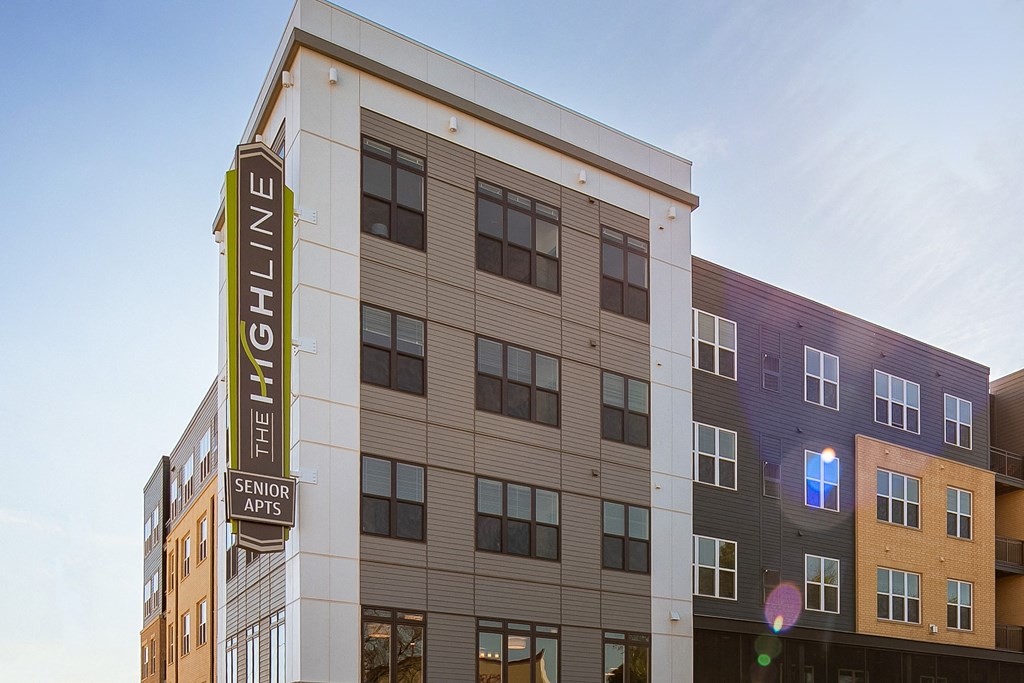 The HighLine - 55+ apartment community in Fitchburg, WI, with great amenities, floorplans & a warm community. Managed by Wisconsin Management Company.