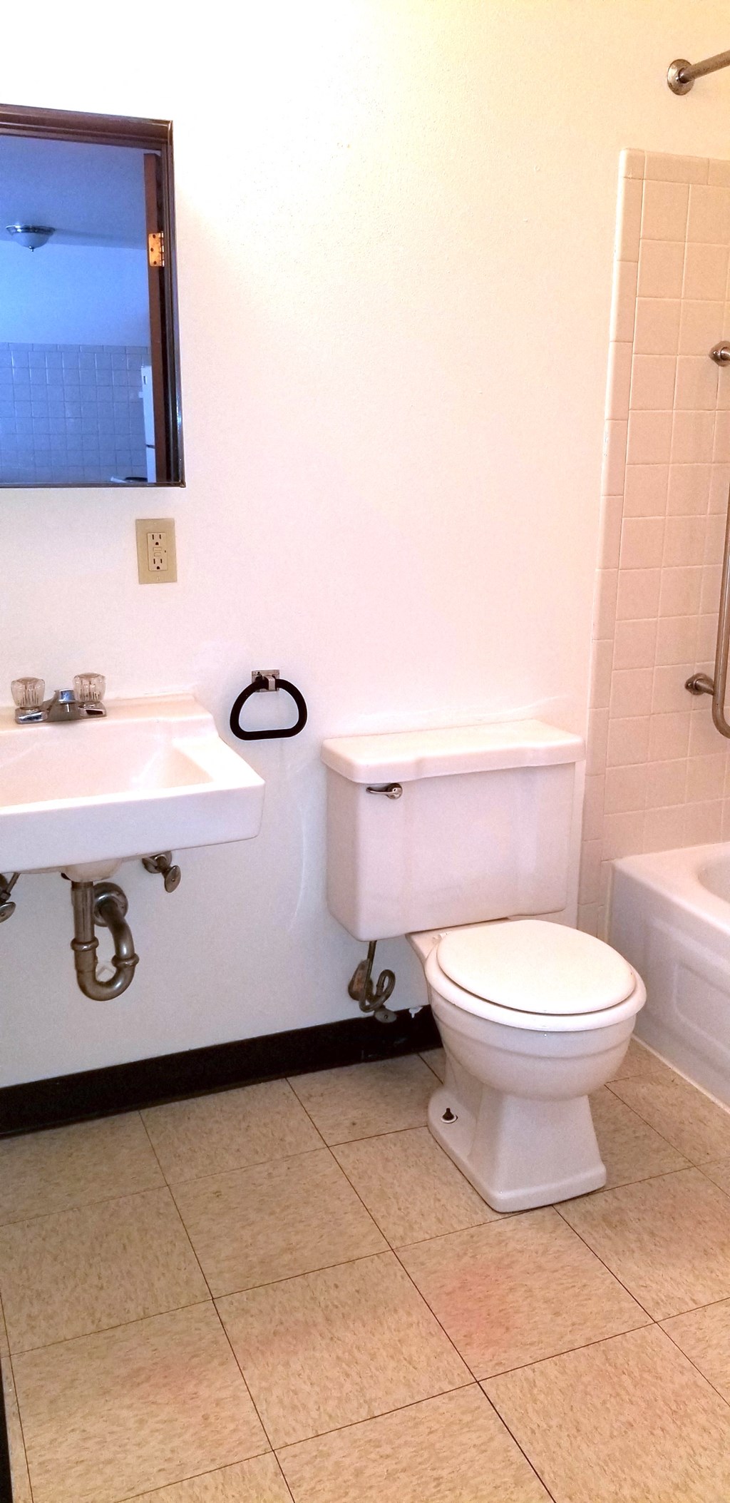 Elizabeth Court Apartments Menasha Wisconsin